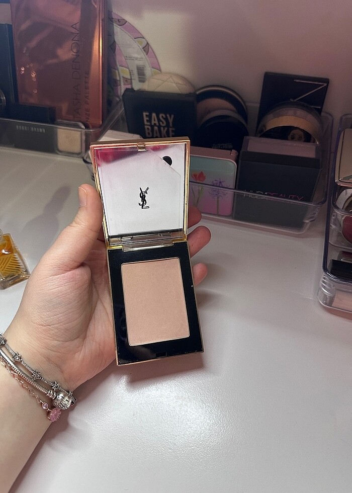 Yves saint pudra - Görsel 4