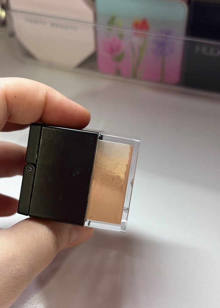 Huda beauty mini pudra - Görsel 3