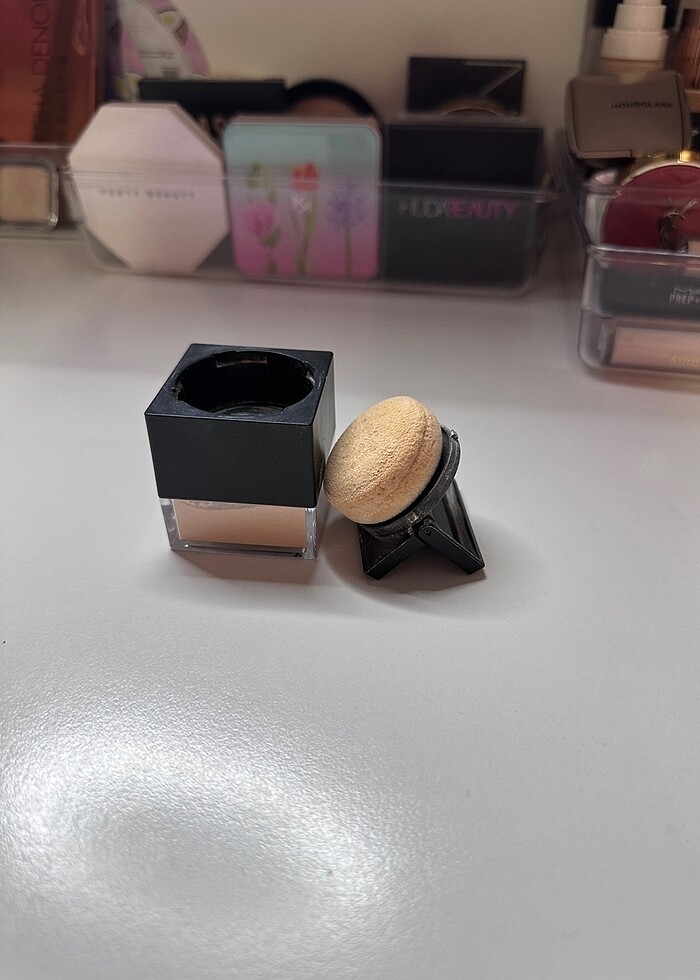 Huda beauty mini pudra - Görsel 4