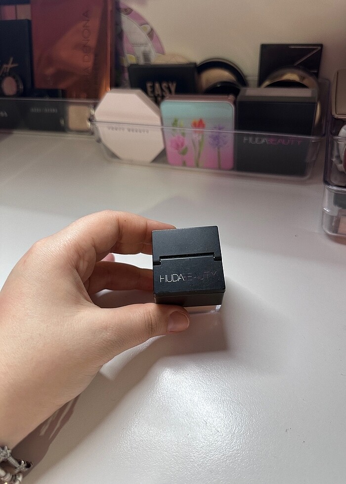 Huda beauty mini pudra - Görsel 5