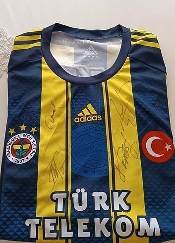 Adidas Orijinal Fenerbahçe 2012-2013 yılına ait forma