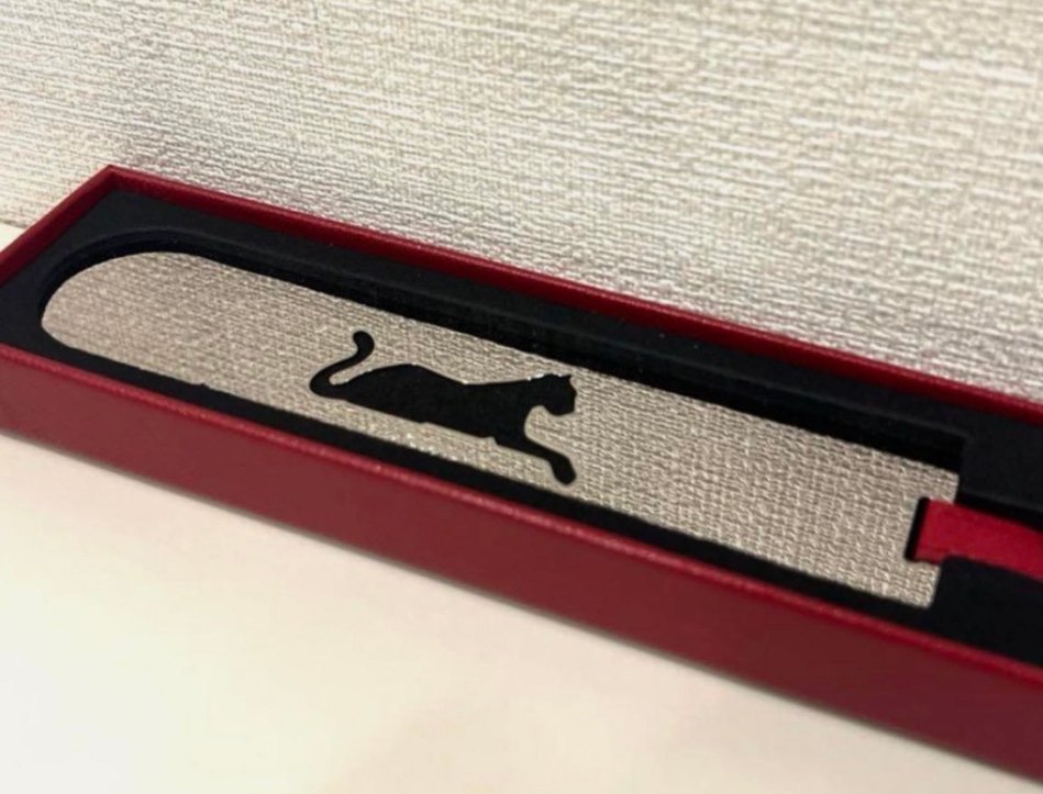 Cartier Bordo kitap ayracı - Görsel 2