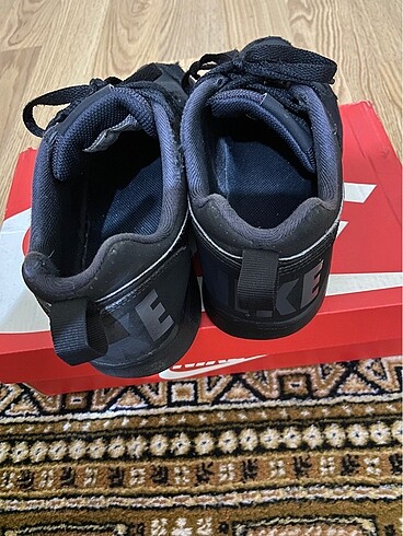 38,5 Beden siyah Renk nike ayakkabı