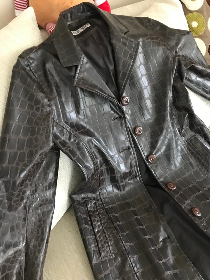 Adil Işık marka düğmeli Koyu Kahverengi Uzun Deri Ceket M beden - Görsel 2