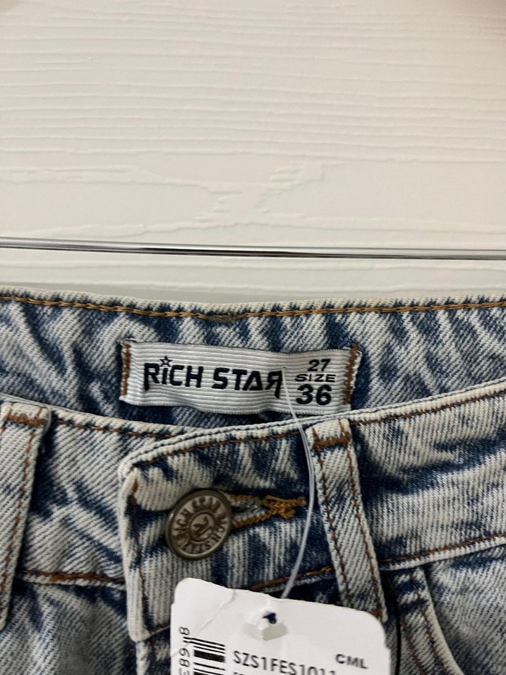 Gri Bağlamalı Bol Kesim Denim Mini Şort - Görsel 3