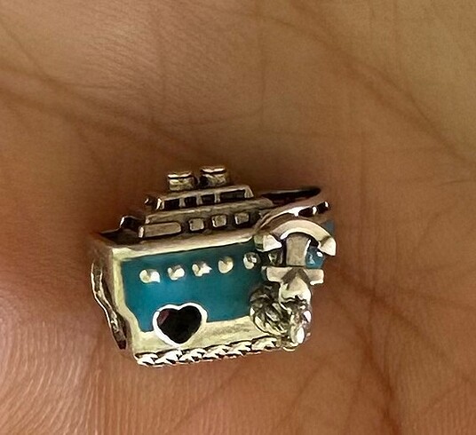  Beden ship charm (pandora)