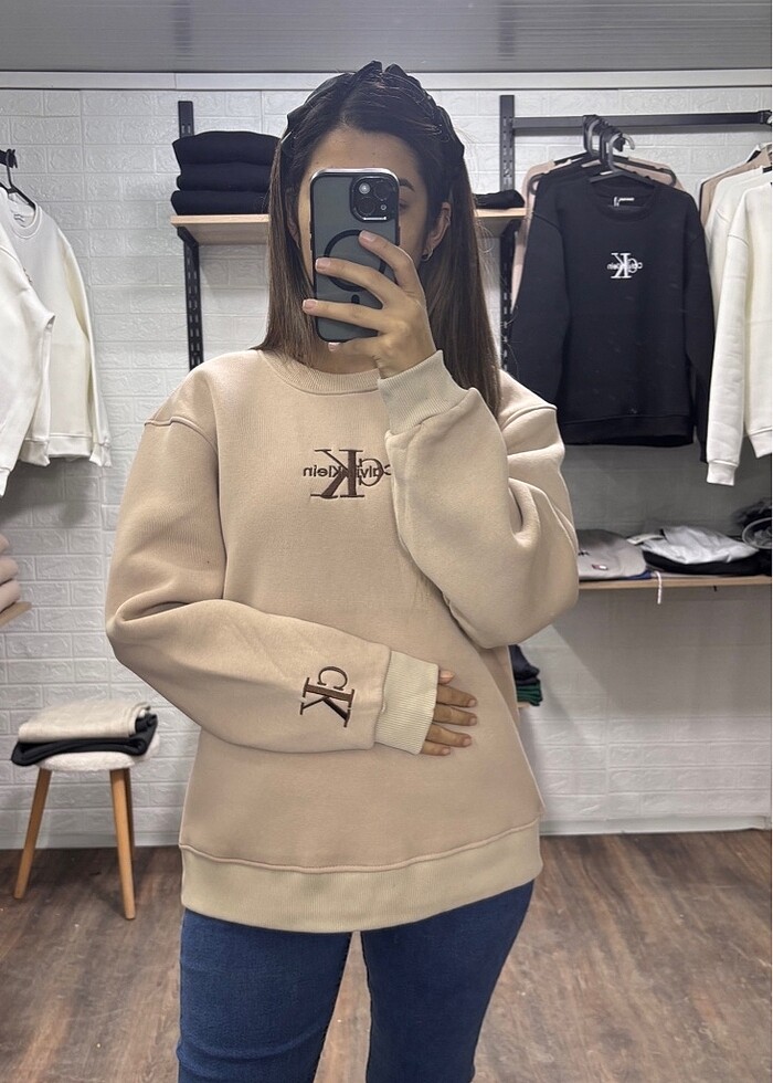 Calvin Klein Sweatshirt - Görsel 1