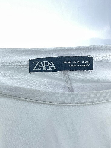 s Beden beyaz Renk Zara T-shirt %70 İndirimli.