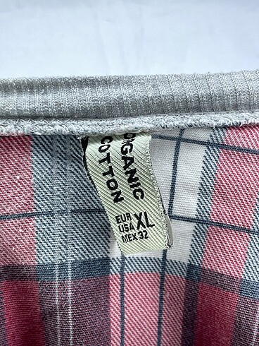 xl Beden gri Renk PreLoved Sweatshirt %70 İndirimli.