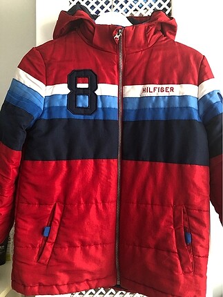 Tommy Hilfiger mont ve üç adet şort