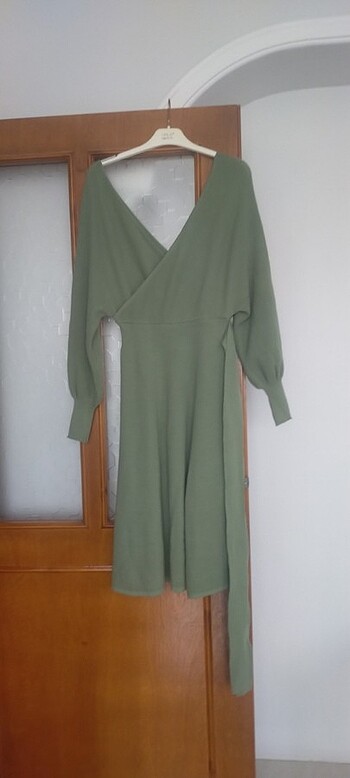 Yeşil uzun kollu elbise 