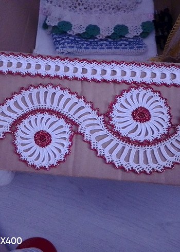 Bordo Dantel İşlemeli El İşi Kumaş