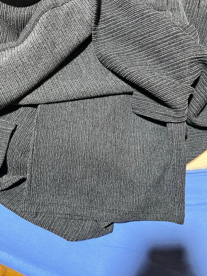 Gri V Yakalı Piliseli Keten Kazak ALT ÜST TAKIM - Görsel 3