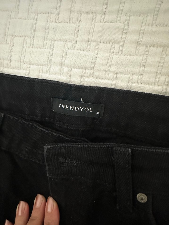 Siyah mini kot şort - Görsel 3