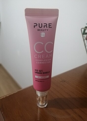 Pure Beauty CC Krem SPF50 IVORY