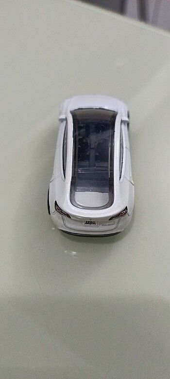 Beden Renk Hot Wheels Tesla Model Y