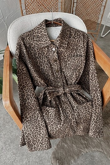 Leopar Desenli Kemerli Ceket ? Oversize & Trend Parça