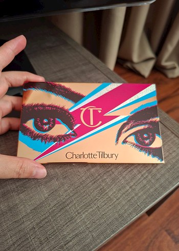 Charlotte Tilbury Çok Renkli Göz Farı Paleti - Görsel 6