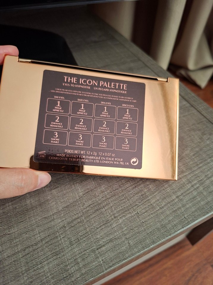 Charlotte Tilbury Çok Renkli Göz Farı Paleti - Görsel 4