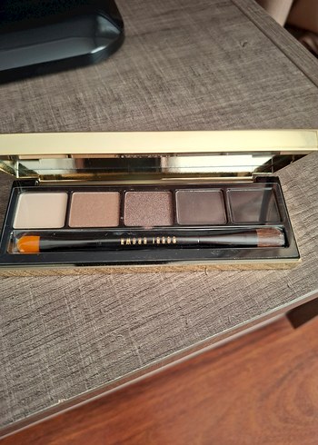 Bobbi Brown