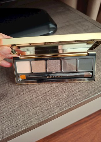 Bobbi Brown Bej Tonlarda Göz Farı Paleti - Görsel 3
