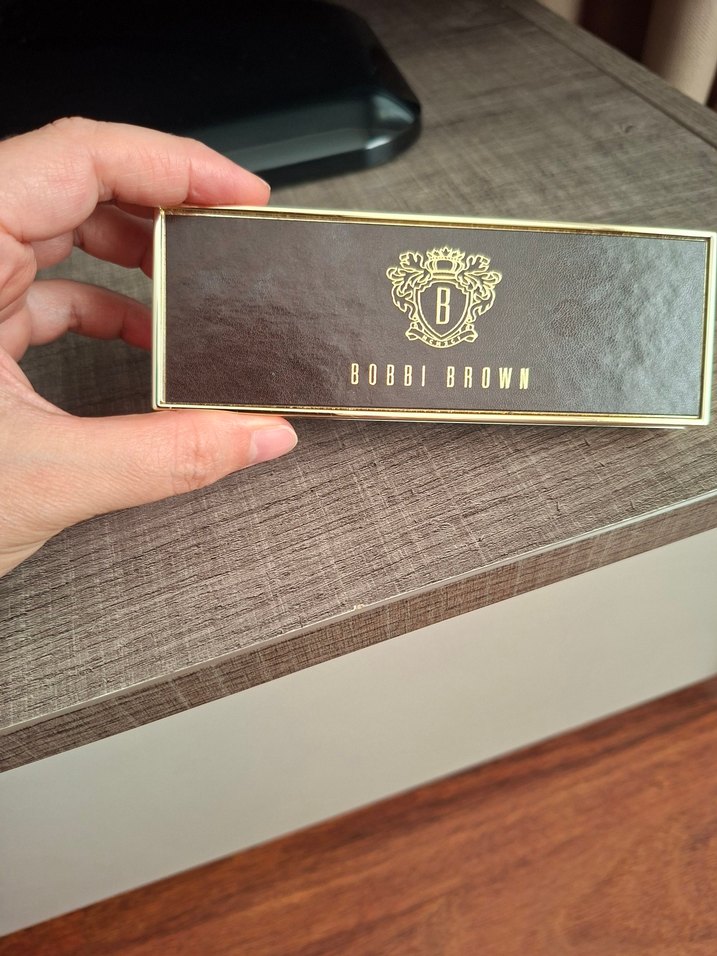 Bobbi Brown Bej Tonlarda Göz Farı Paleti - Görsel 4