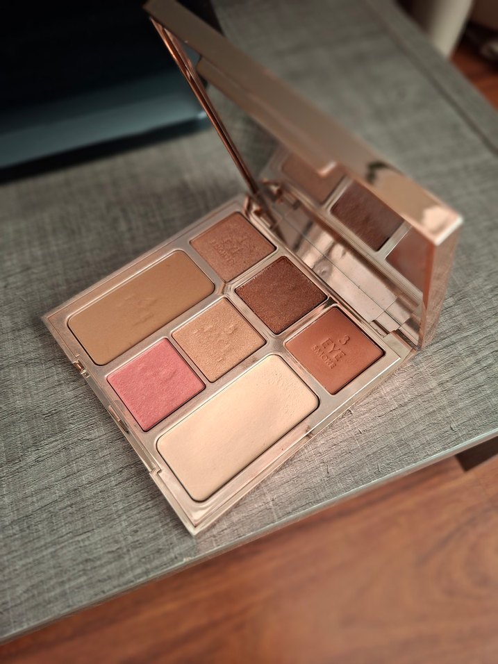 Charlotte tilbury koleksiyonundan - Görsel 2