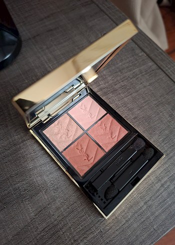 Yves Saint Laurent Bej Tonlarında Göz Farı Paleti - Görsel 3