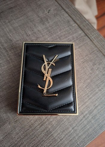 Yves Saint Laurent Bej Tonlarında Göz Farı Paleti - Görsel 6