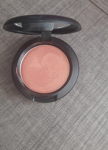 Orijinal mac allık