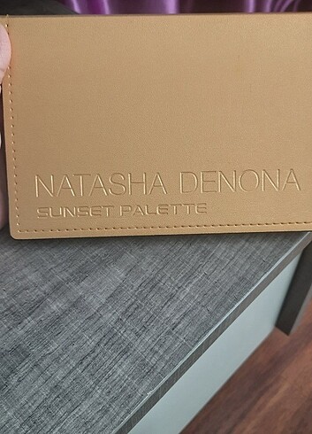 Natasha Denona Orijinal büyuk boy palet.Natashanın bu paleti gün batımı renkler