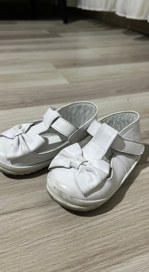 Kız Çocuk Beyaz Fiyonk Detaylı Babet - Görsel 3