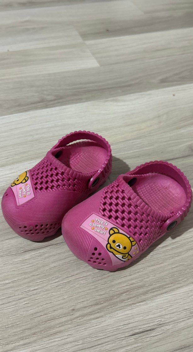 Kız Çocuk Pembe Kaydırmaz Bantlı Terlik - Görsel 4