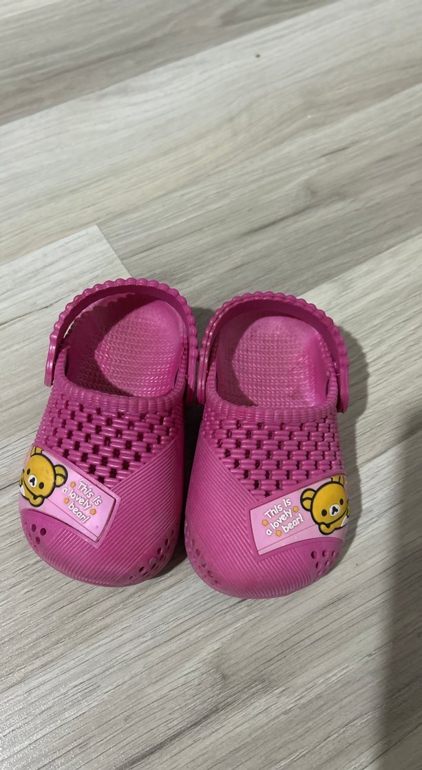 Kız Çocuk Pembe Kaydırmaz Bantlı Terlik - Görsel 2