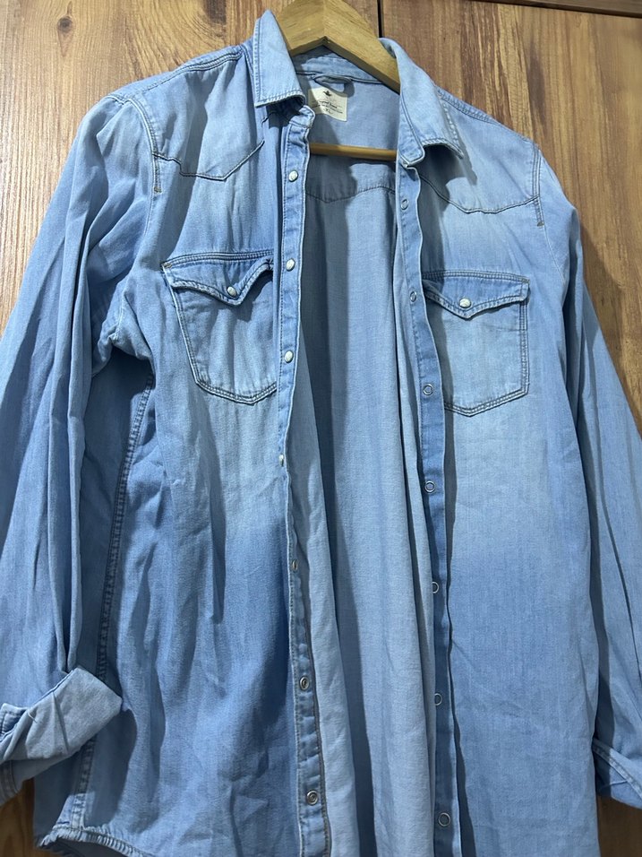 Düğmeli Mavi Denim Kadın Gömlek - Görsel 2