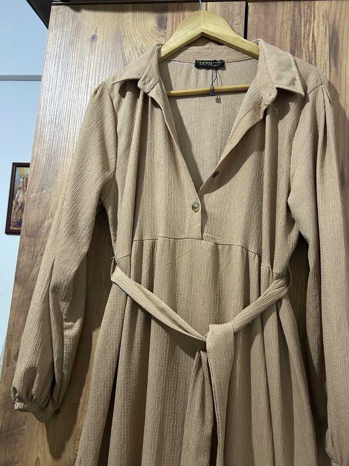 Bej Kemerli Uzun Keten Elbise - Görsel 3