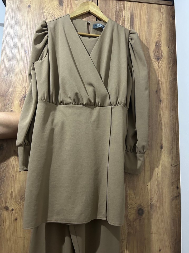 Bej Uzun Kollu Kadın Takım Elbise - Görsel 3