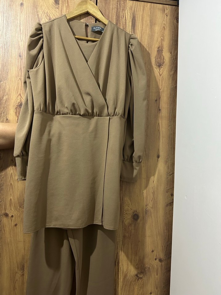 Bej Uzun Kollu Kadın Takım Elbise - Görsel 2