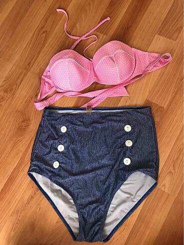 Yüksek bel bikini takımı