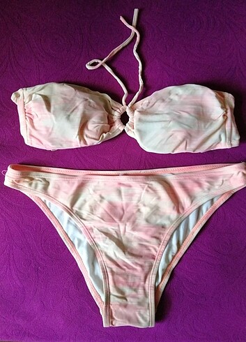 Pembe bikini