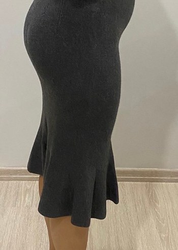 Gri Midi Hamile Eteği Volan Detaylı - Görsel 2