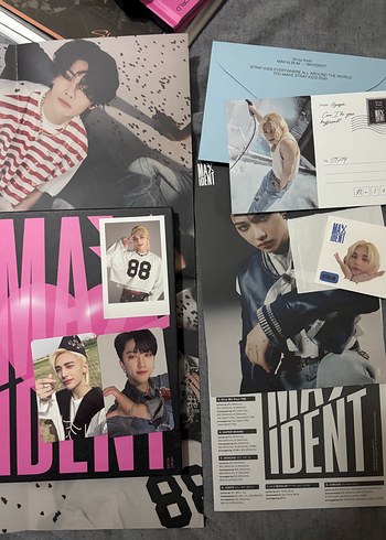 stray kids maxident kpop album