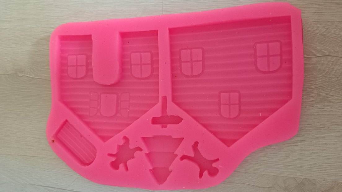 Pembe Silikon Ev Şeklinde Kek Kalıbı - Görsel 2