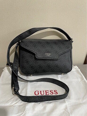 Guess askılı çanta