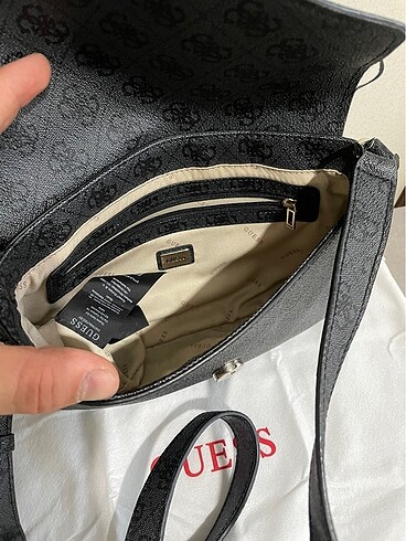 Guess Guess askılı çanta
