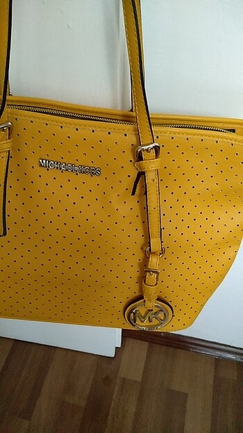 Michael Kors Sarı kol cantası