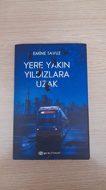 YERE YAKIN YILDIZLARA UZAK