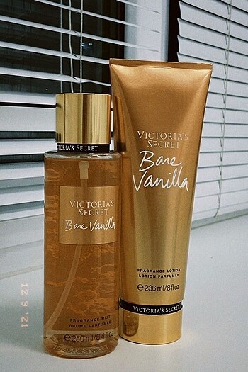 Victorias secret bare vanilla