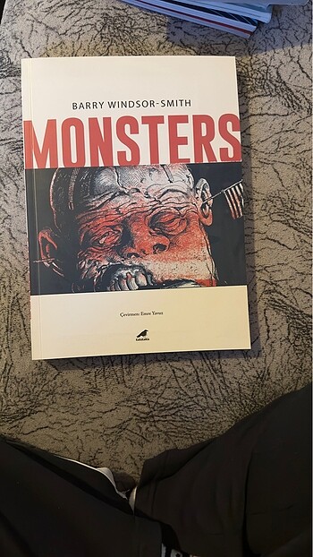 Monsters çizgi roman