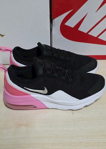 33 Beden Nike Airmax Motion 2